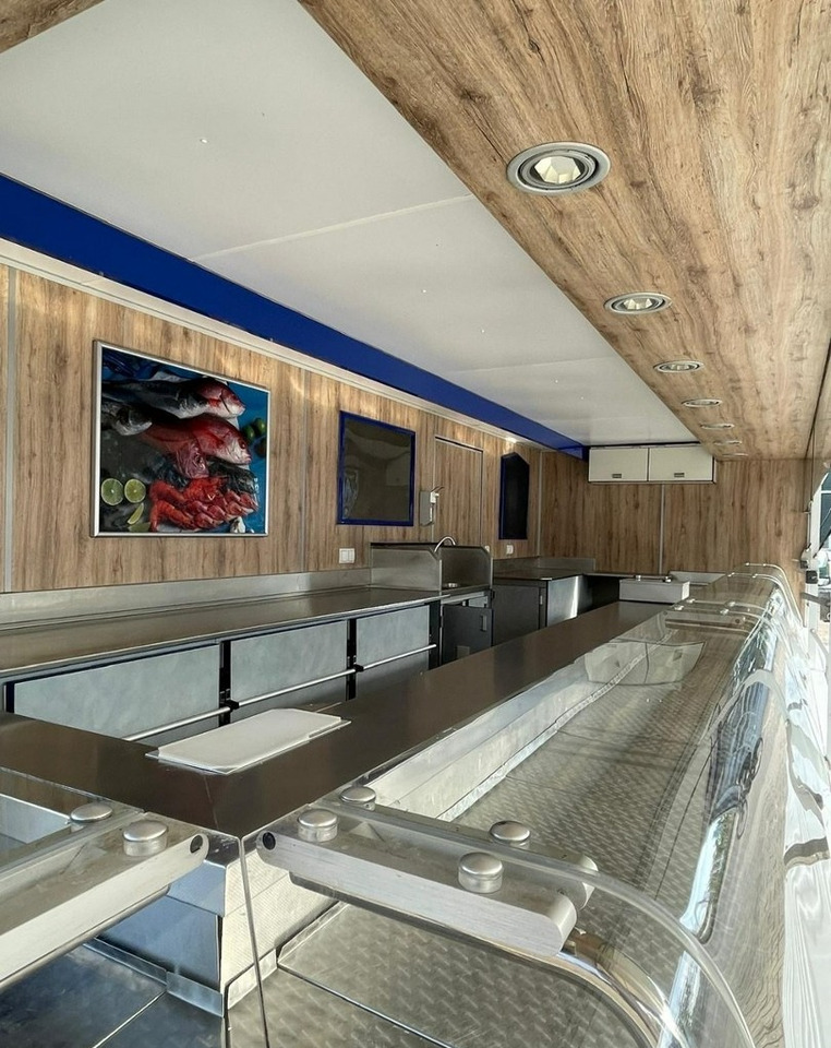 Fiat Ducato Autosklep wędlin Gastronomiczna food truck foodtruck sklep Borco 201 - Камион за продажба на добра: слика 4 Fiat Ducato Autosklep wędlin Gastronomiczna food truck foodtruck sklep Borco 201 - Камион за продажба на добра: слика 4