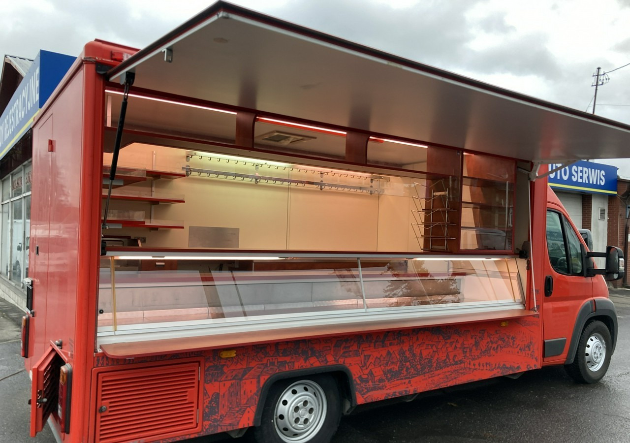 Fiat Ducato Autosklep wędlin Gastronomiczny Food Truck Foodtruck 136tkm Borco 20 - Камион за продажба на добра: слика 1 Fiat Ducato Autosklep wędlin Gastronomiczny Food Truck Foodtruck 136tkm Borco 20 - Камион за продажба на добра: слика 1