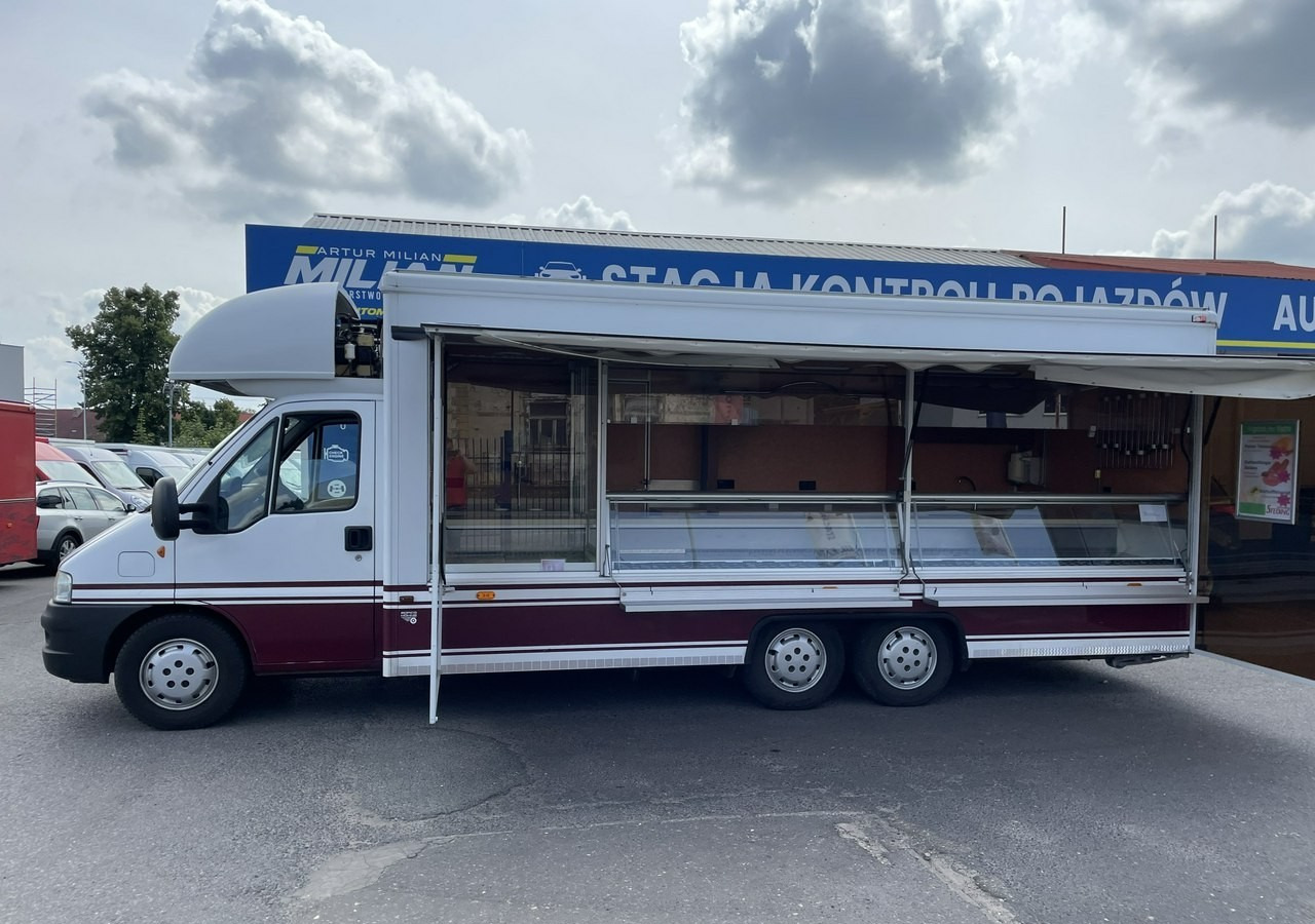 Fiat Ducato Autosklep wędlin Gastronomiczny Food Truck Foodtruck 55122km Borco20 - Камион за продажба на добра: слика 5 Fiat Ducato Autosklep wędlin Gastronomiczny Food Truck Foodtruck 55122km Borco20 - Камион за продажба на добра: слика 5