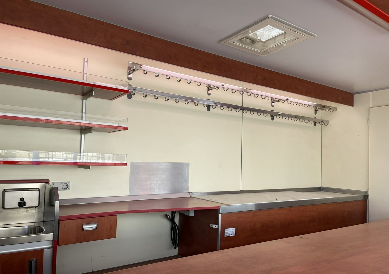 Fiat Ducato Autosklep wędlin Gastronomiczny Food Truck Foodtruck Sklep Borco 201 - Камион за продажба на добра: слика 5 Fiat Ducato Autosklep wędlin Gastronomiczny Food Truck Foodtruck Sklep Borco 201 - Камион за продажба на добра: слика 5