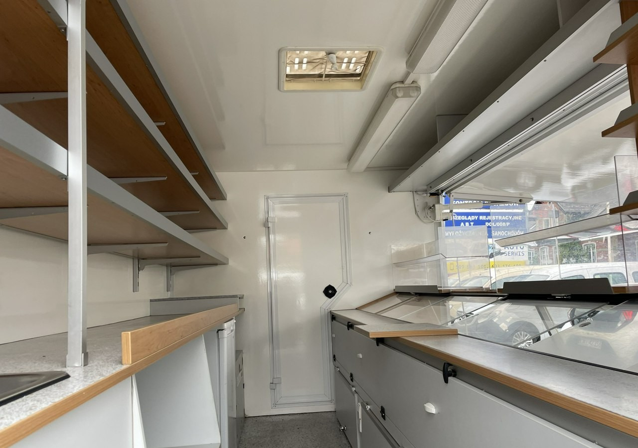 Fiat Ducato Autosklep wędlin Gastronomiczny Food Truck Foodtruck Sklep W-zasi 20 - Камион за продажба на добра: слика 5 Fiat Ducato Autosklep wędlin Gastronomiczny Food Truck Foodtruck Sklep W-zasi 20 - Камион за продажба на добра: слика 5