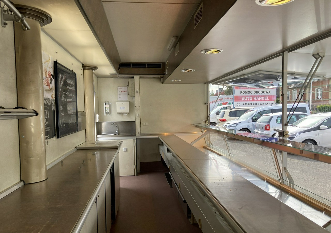 Fiat Ducato Autosklep wędlin Gastronomiczny Food Truck Foodtruck Sklep bar Borco - Камион за продажба на добра: слика 5 Fiat Ducato Autosklep wędlin Gastronomiczny Food Truck Foodtruck Sklep bar Borco - Камион за продажба на добра: слика 5