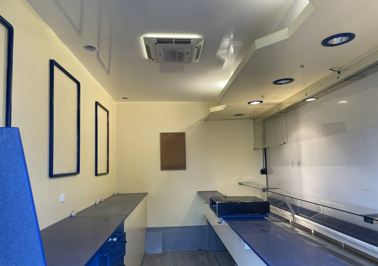 Fiat Ducato Autosklep wędlin Klima Gastronomiczny Food Truck Foodtruck sklep 20 - Камион за продажба на добра: слика 3 Fiat Ducato Autosklep wędlin Klima Gastronomiczny Food Truck Foodtruck sklep 20 - Камион за продажба на добра: слика 3