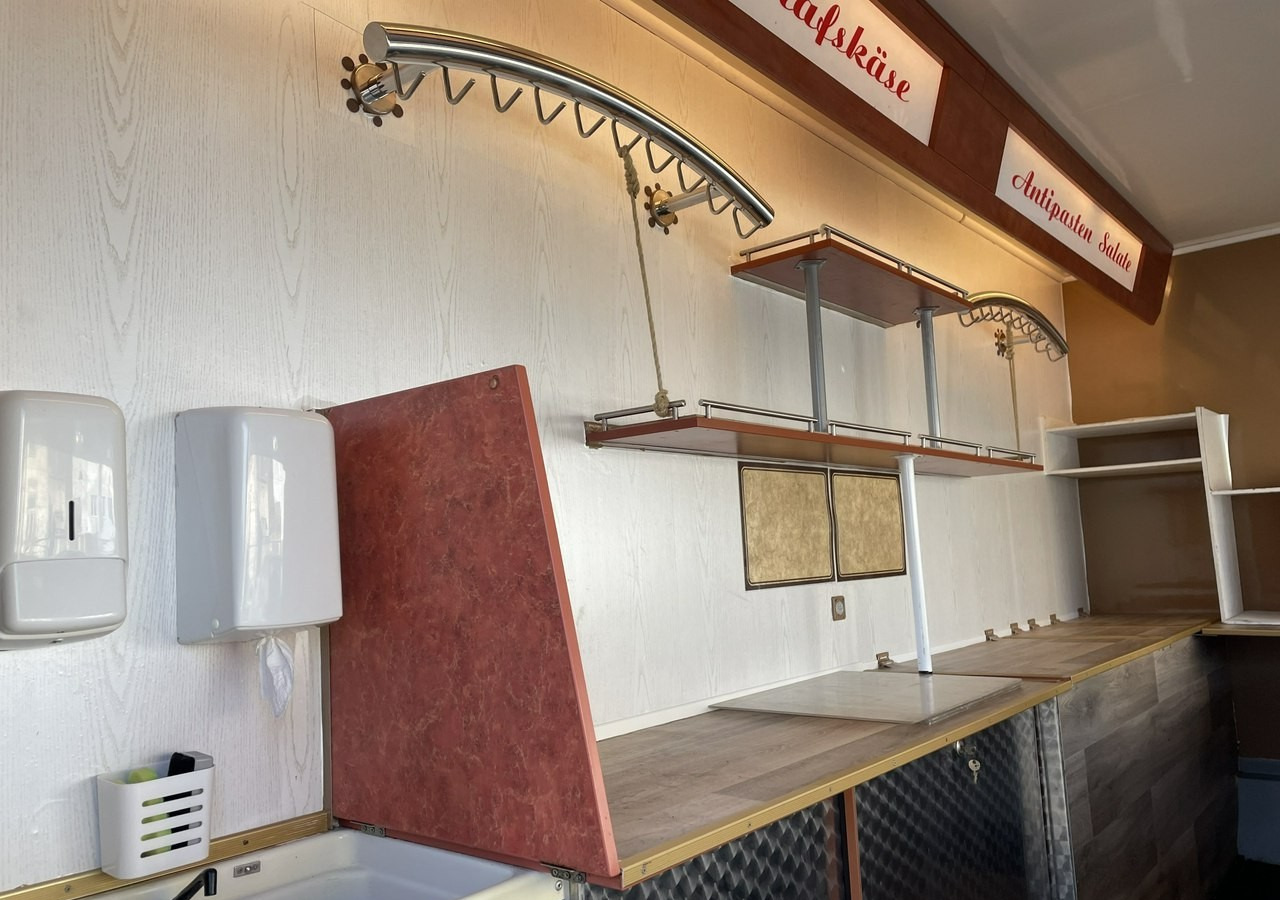 Fiat Ducato Ducato Autosklep wędlin Gastronomiczny Food Truck Foodtruck Sklep 20 - Камион за продажба на добра: слика 3 Fiat Ducato Ducato Autosklep wędlin Gastronomiczny Food Truck Foodtruck Sklep 20 - Камион за продажба на добра: слика 3