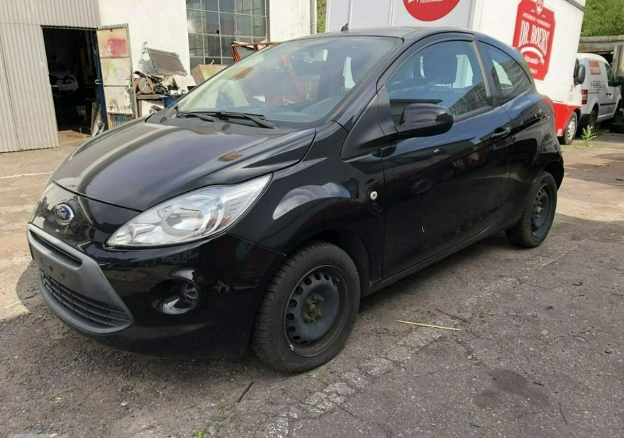 Ford KA II Ford KA 1,3 tdci 75KM 2012 - Хечбек: слика 1 Ford KA II Ford KA 1,3 tdci 75KM 2012 - Хечбек: слика 1