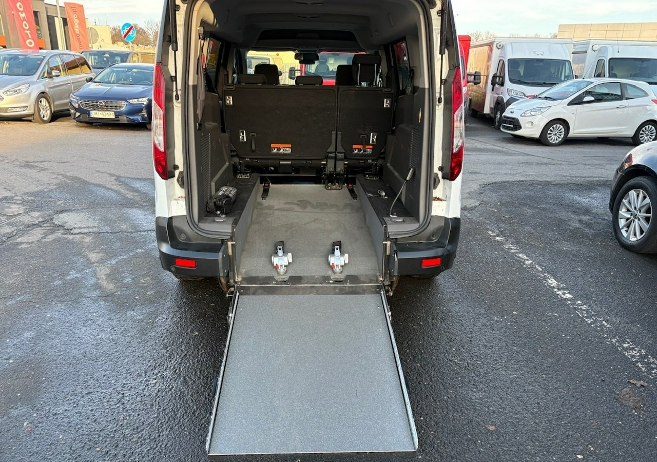 Ford Tourneo Connect II Connect Automat dla niepełnosprawnych Rampa Inwalida PFRON 2021 - Караван: слика 5 Ford Tourneo Connect II Connect Automat dla niepełnosprawnych Rampa Inwalida PFRON 2021 - Караван: слика 5