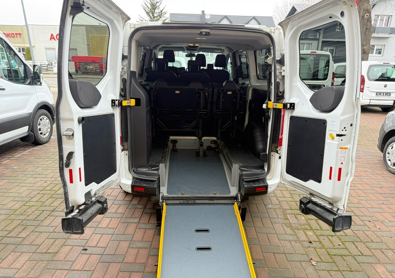Ford Transit Custom Custom do przewozu Niepełnosprawnych inwalida rampa Model 2021 PFRO - Патничко комбе: слика 1 Ford Transit Custom Custom do przewozu Niepełnosprawnych inwalida rampa Model 2021 PFRO - Патничко комбе: слика 1