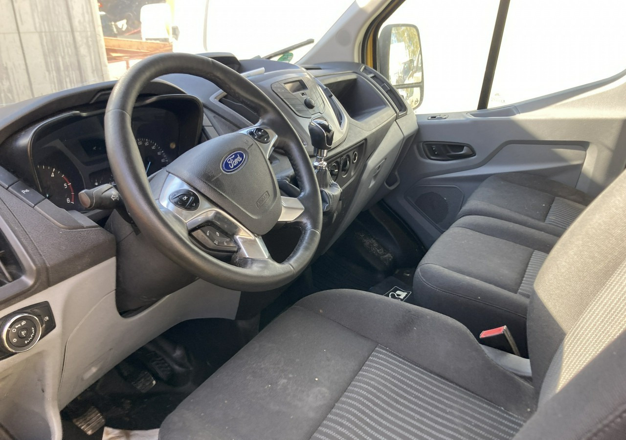 Ford Transit Transit 2.2 Klima 2016 - Товарно комбе: слика 3 Ford Transit Transit 2.2 Klima 2016 - Товарно комбе: слика 3