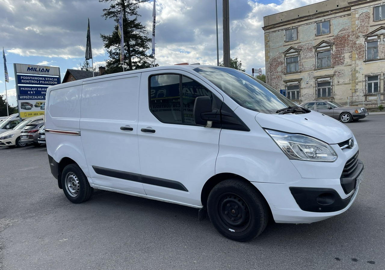Ford Transit Transit Custom Transit Custom 2.0 Klima 153tkm Model 2018 - Товарно комбе: слика 1 Ford Transit Transit Custom Transit Custom 2.0 Klima 153tkm Model 2018 - Товарно комбе: слика 1