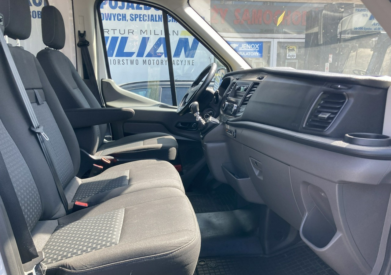 Ford Transit VIII Ford Transit dla niepełnosprawnych Rampa Inwalida PFRON 2020 - Автомобил: слика 5 Ford Transit VIII Ford Transit dla niepełnosprawnych Rampa Inwalida PFRON 2020 - Автомобил: слика 5