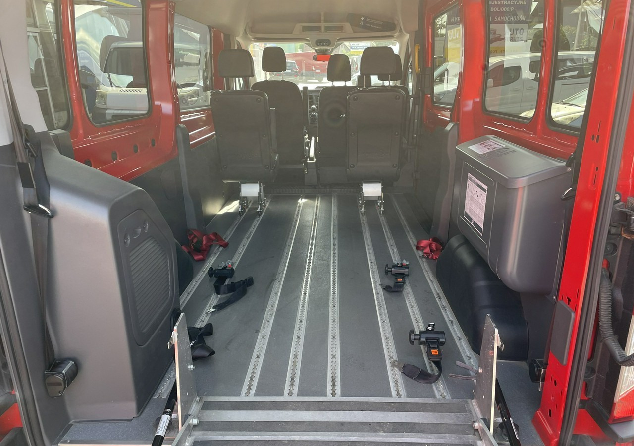 Ford Transit VIII Transit przewozu Niepełnosprawnych 2 wózki inwalida rampa 2021 PFRON - Автомобил: слика 3 Ford Transit VIII Transit przewozu Niepełnosprawnych 2 wózki inwalida rampa 2021 PFRON - Автомобил: слика 3