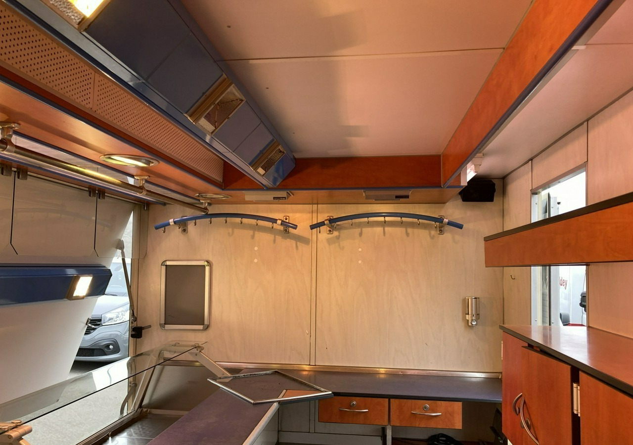 Inna Inny Autosklep wędlin Gastronomiczna food truck foodtruck sklep bar 2000 - Приколка за продажба на добра: слика 5 Inna Inny Autosklep wędlin Gastronomiczna food truck foodtruck sklep bar 2000 - Приколка за продажба на добра: слика 5