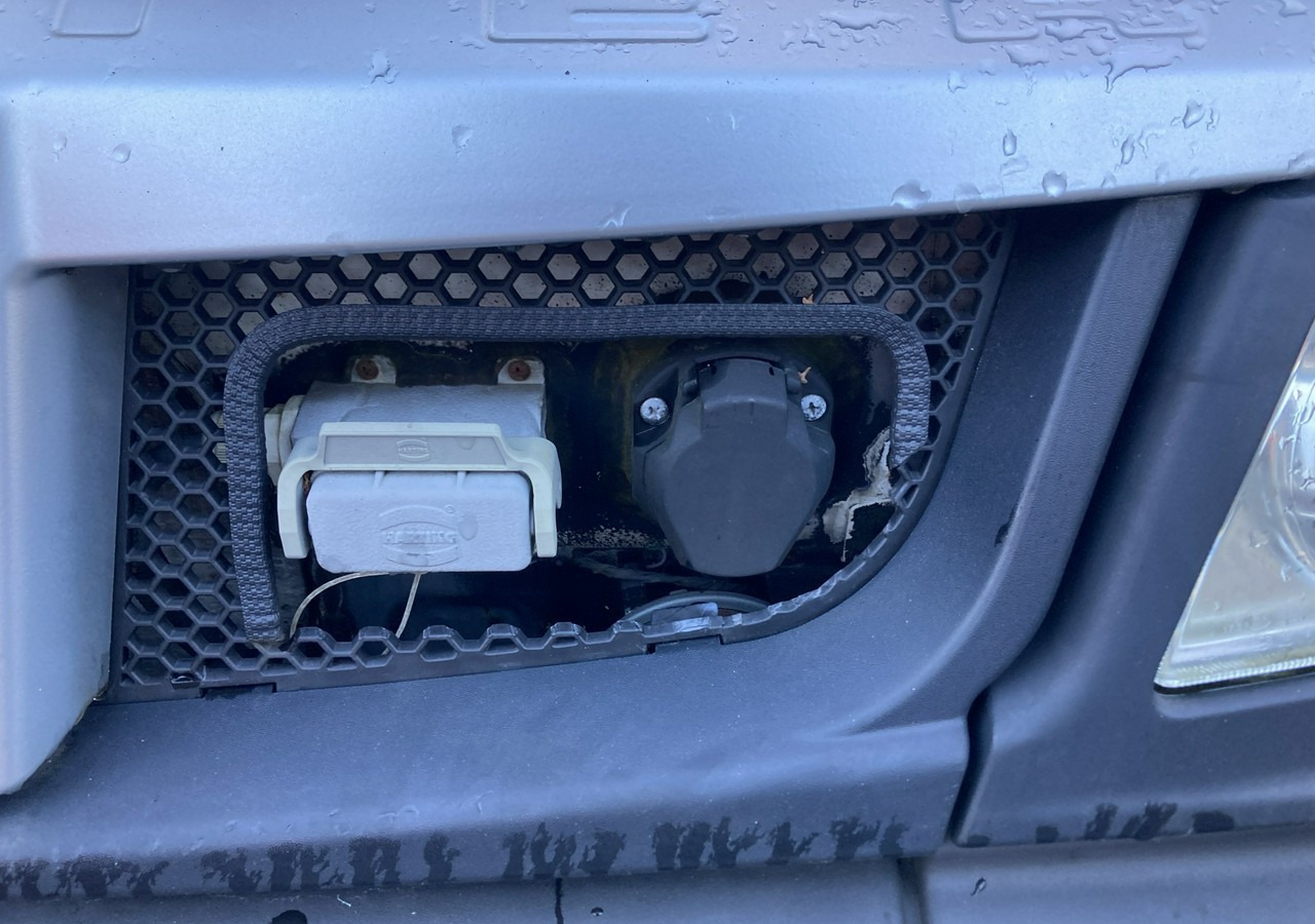 Комбе со отворен сандак Inna Inny PFAU Piaggio Porter 4X4 Skrzynia odśnieżarka Pług 5655km 2012: слика 6