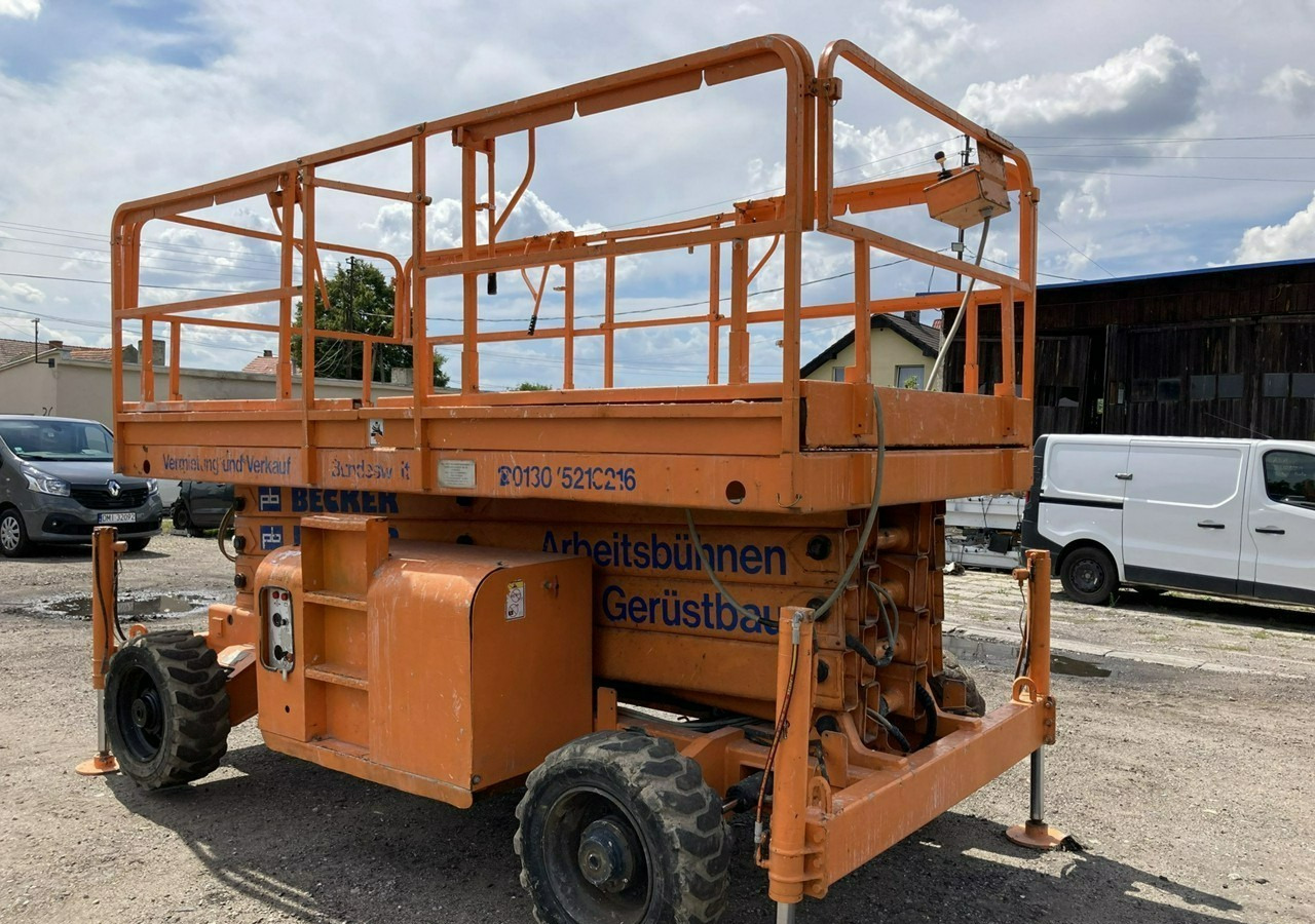 Inna Inny Podnośnik nożycowy Haulotte H15SDX 4x4 podpory 6905 mg 15 metrów - Кревач ножица: слика 4 Inna Inny Podnośnik nożycowy Haulotte H15SDX 4x4 podpory 6905 mg 15 metrów - Кревач ножица: слика 4