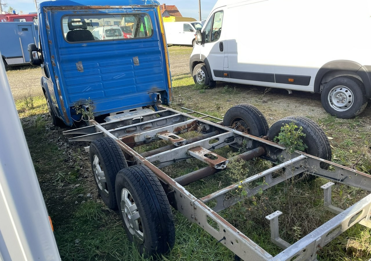 Fiat Ducato Ducato 3.0-160KM Rama pod zabudowę 2009 - Комбе: слика 2 Fiat Ducato Ducato 3.0-160KM Rama pod zabudowę 2009 - Комбе: слика 2