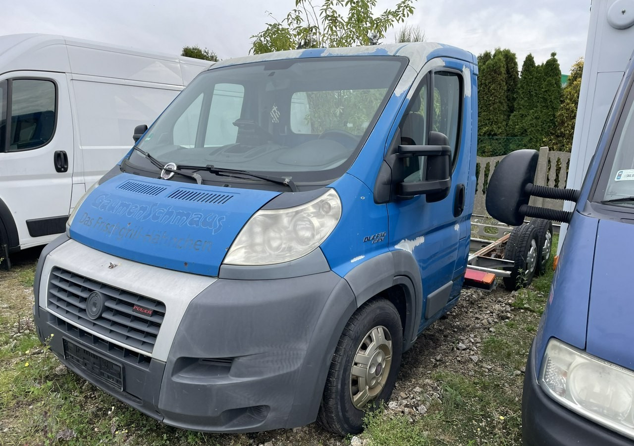 Fiat Ducato Ducato 3.0-160KM Rama pod zabudowę 2009 - Комбе: слика 1 Fiat Ducato Ducato 3.0-160KM Rama pod zabudowę 2009 - Комбе: слика 1