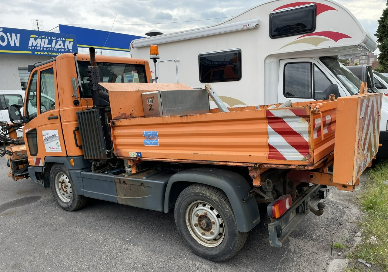 Multicar Inny Multicar Multicar M-3 Kosiarka Teleskopowa posypywarka pług 2008 - Комунално/ Специјално возило: слика 3 Multicar Inny Multicar Multicar M-3 Kosiarka Teleskopowa posypywarka pług 2008 - Комунално/ Специјално возило: слика 3