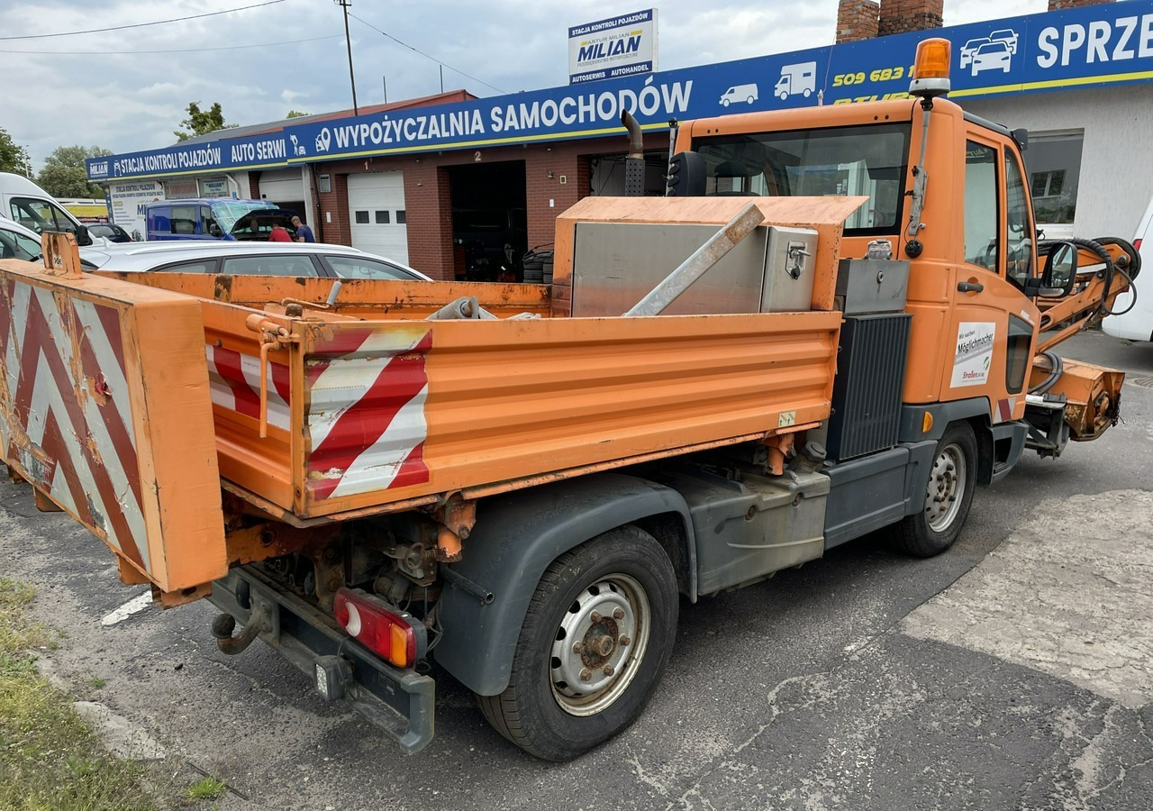 Multicar Inny Multicar Multicar M-3 Kosiarka Teleskopowa posypywarka pług 2008 - Комунално/ Специјално возило: слика 2 Multicar Inny Multicar Multicar M-3 Kosiarka Teleskopowa posypywarka pług 2008 - Комунално/ Специјално возило: слика 2