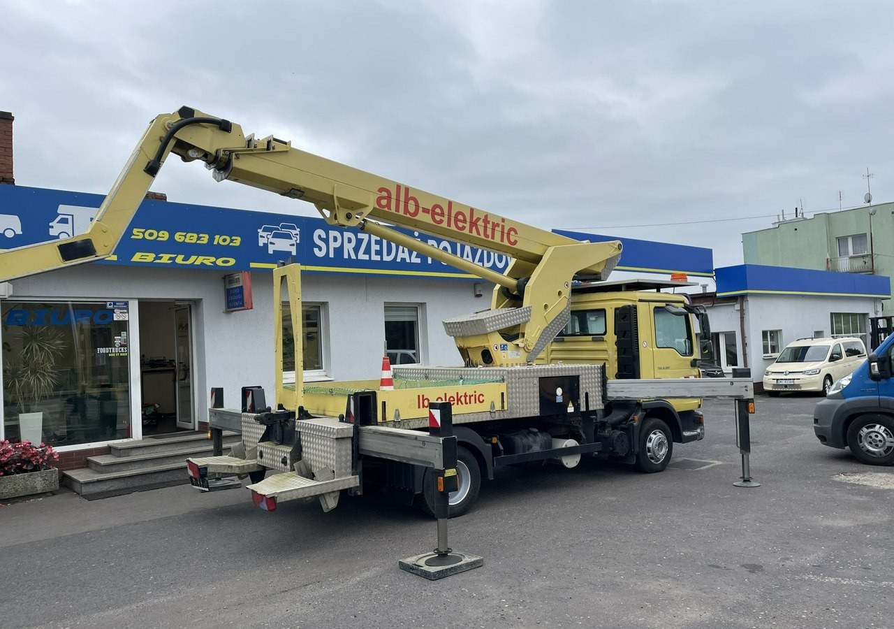 MAN Inny MAN Man TGL 8.180 Podnośnik koszowy 27m RUTHMANN T270 Zwyżka 2008 - Камион со подигачка кошница: слика 2 MAN Inny MAN Man TGL 8.180 Podnośnik koszowy 27m RUTHMANN T270 Zwyżka 2008 - Камион со подигачка кошница: слика 2