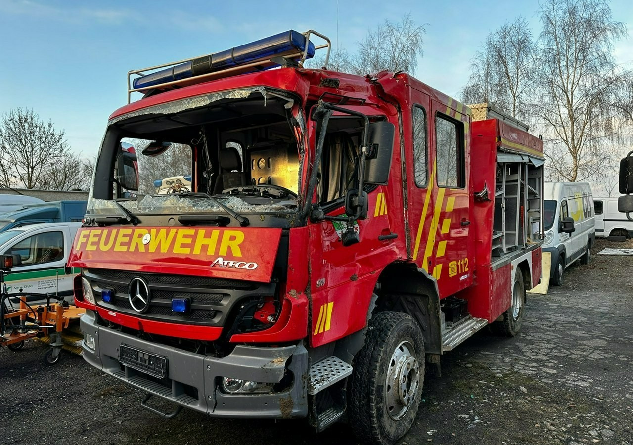 Mercedes-Benz Atego 918 Straż Pożarna 4X4 Wóz strażacki 2006 Atego 918 Straż Pożarna 4X4 Wóz strażacki 2006 - Противпожарен камион: слика 3 Mercedes-Benz Atego 918 Straż Pożarna 4X4 Wóz strażacki 2006 Atego 918 Straż Pożarna 4X4 Wóz strażacki 2006 - Противпожарен камион: слика 3