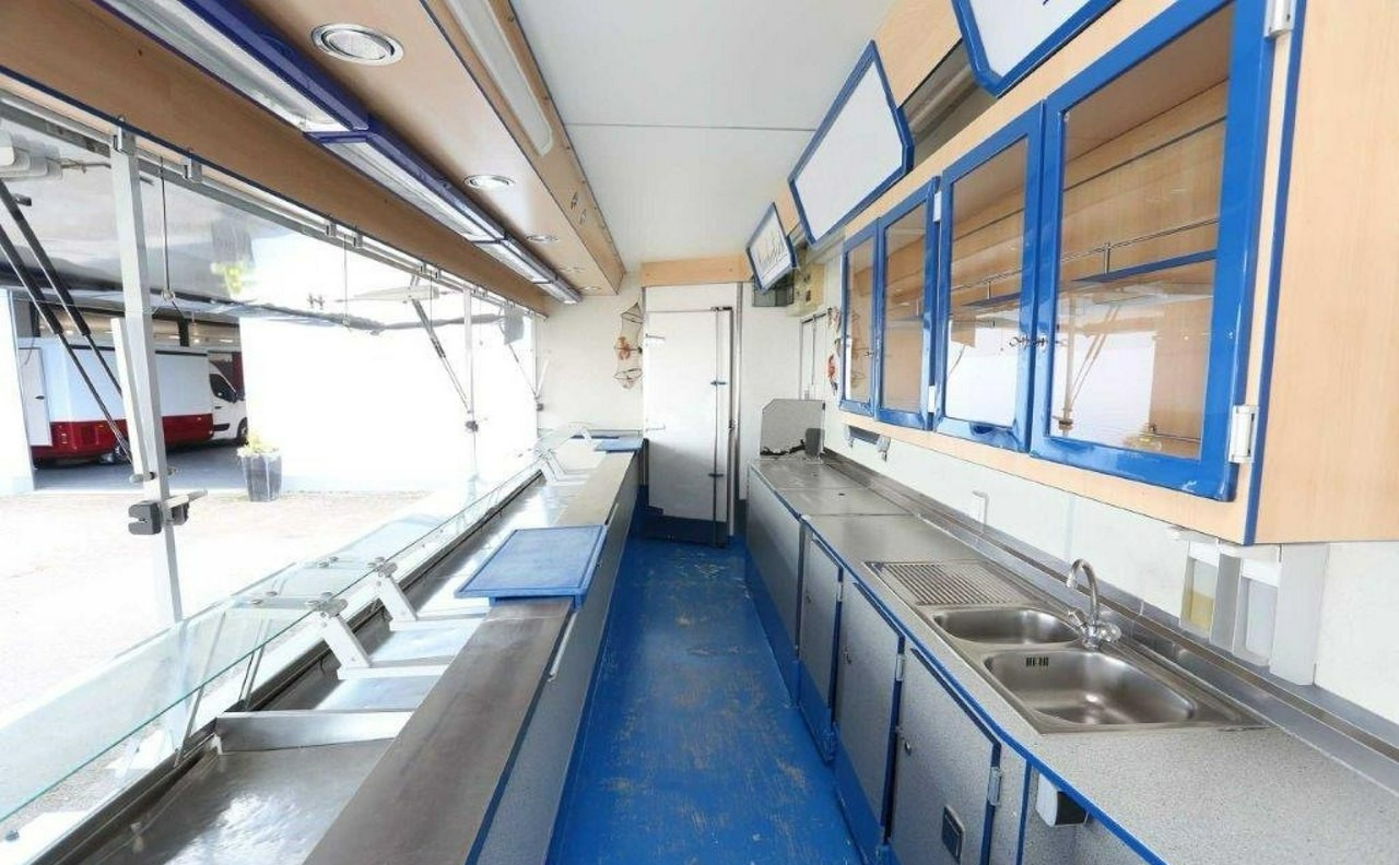 Mercedes-Benz Inny Mercedes-Benz Vario Autosklep Ryb Gastronomiczny Food Truck Foodtruck Sklep Borco - Камион за продажба на добра: слика 5 Mercedes-Benz Inny Mercedes-Benz Vario Autosklep Ryb Gastronomiczny Food Truck Foodtruck Sklep Borco - Камион за продажба на добра: слика 5