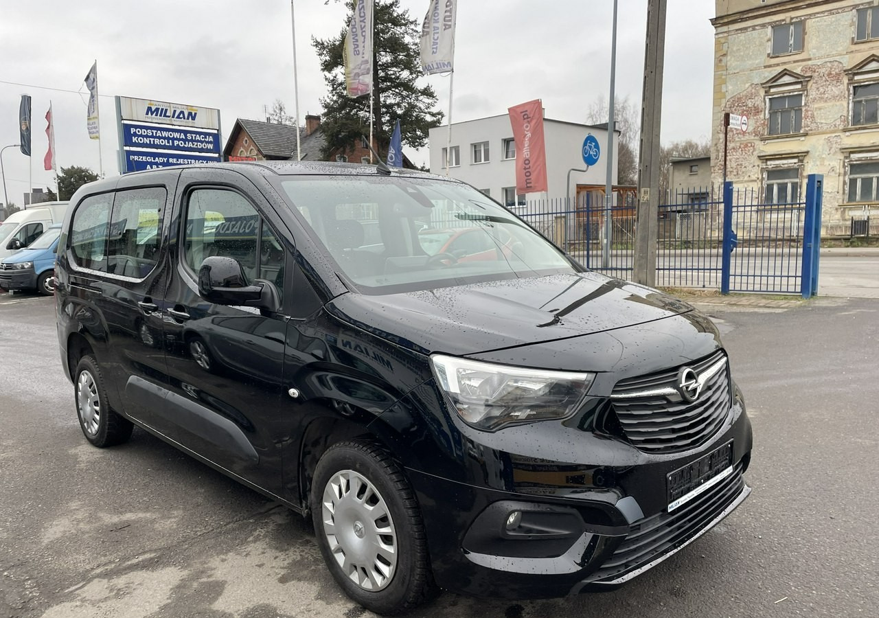 Opel Combo IV Combo Life Combo Life Maxi Niepełnosprawnych inwalida rampa PFRON Model - Караван: слика 2 Opel Combo IV Combo Life Combo Life Maxi Niepełnosprawnych inwalida rampa PFRON Model - Караван: слика 2