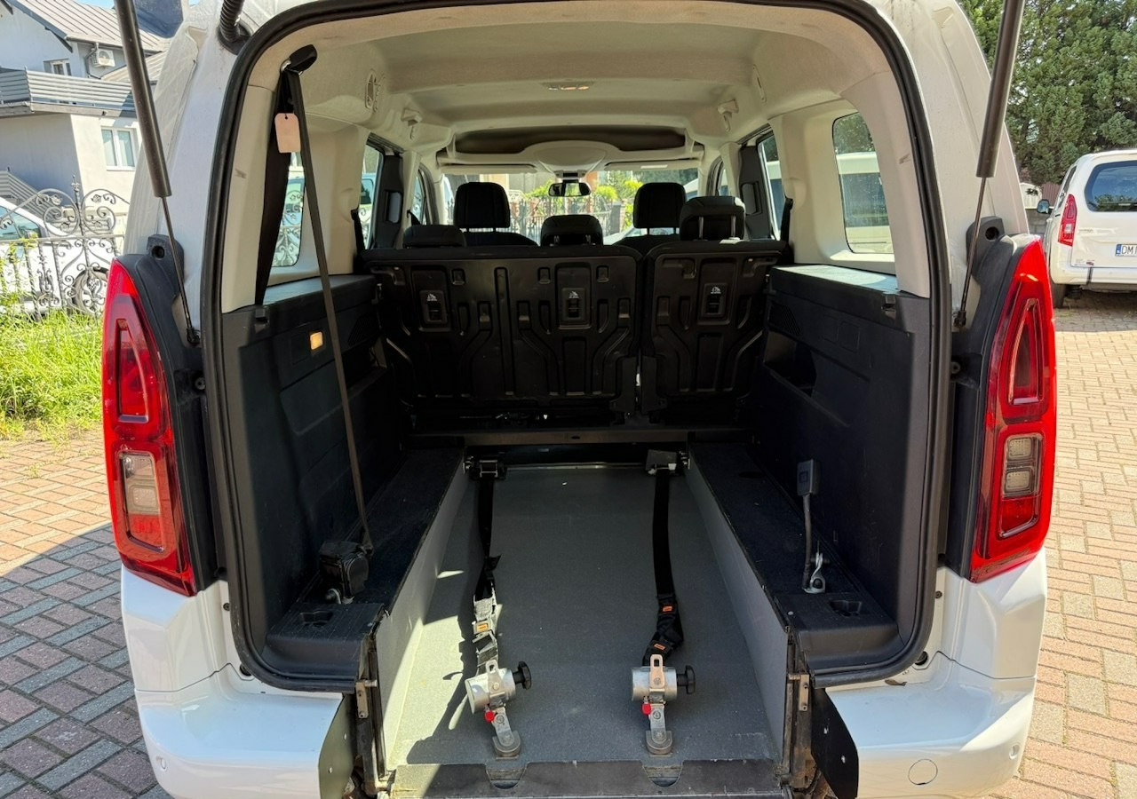 Opel Combo IV Combo Life Combo Life Maxi Niepełnosprawnych inwalida rampa PFRON Model - Автомобил: слика 2 Opel Combo IV Combo Life Combo Life Maxi Niepełnosprawnych inwalida rampa PFRON Model - Автомобил: слика 2