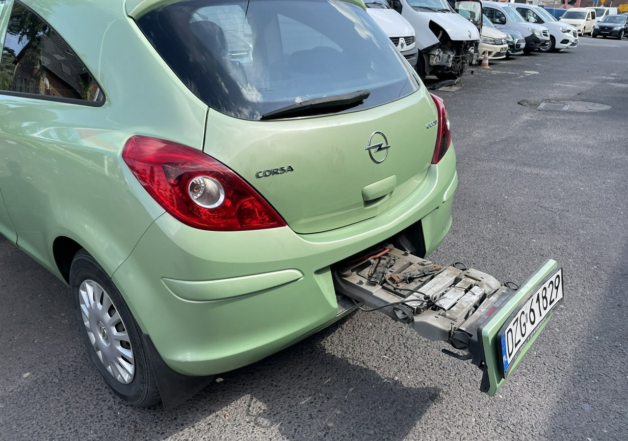 Opel Corsa D Opel Corsa 1,2-16V Klima Salon PL Bagażnik na Rowery Model 2010 - Хечбек: слика 2 Opel Corsa D Opel Corsa 1,2-16V Klima Salon PL Bagażnik na Rowery Model 2010 - Хечбек: слика 2