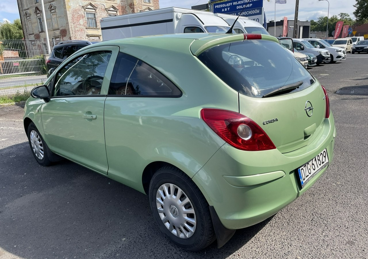 Хечбек Opel Corsa D Opel Corsa 1,2-16V Klima Salon PL Bagażnik na Rowery Model 2010: слика 6