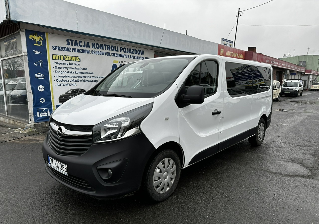 Opel Vivaro III Vivaro dla Niepełnosprawnych Inwalida Rampa 2019 PFRON - Патничко комбе: слика 2 Opel Vivaro III Vivaro dla Niepełnosprawnych Inwalida Rampa 2019 PFRON - Патничко комбе: слика 2