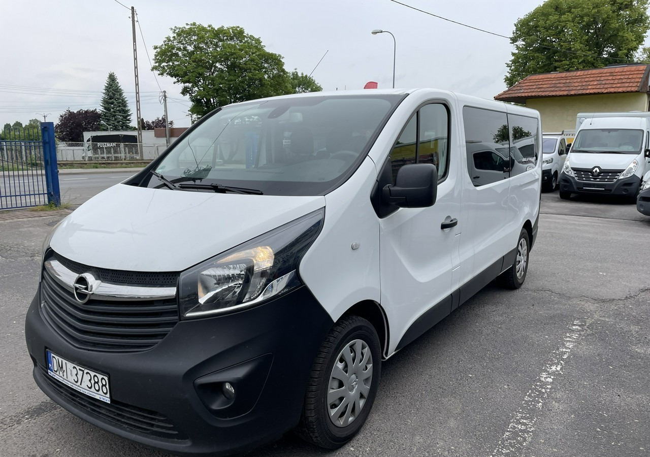 Opel Vivaro III Vivaro dla Niepełnosprawnych Inwalida Rampa na 2 Wózki 2019 PFRON - Автомобил: слика 2 Opel Vivaro III Vivaro dla Niepełnosprawnych Inwalida Rampa na 2 Wózki 2019 PFRON - Автомобил: слика 2