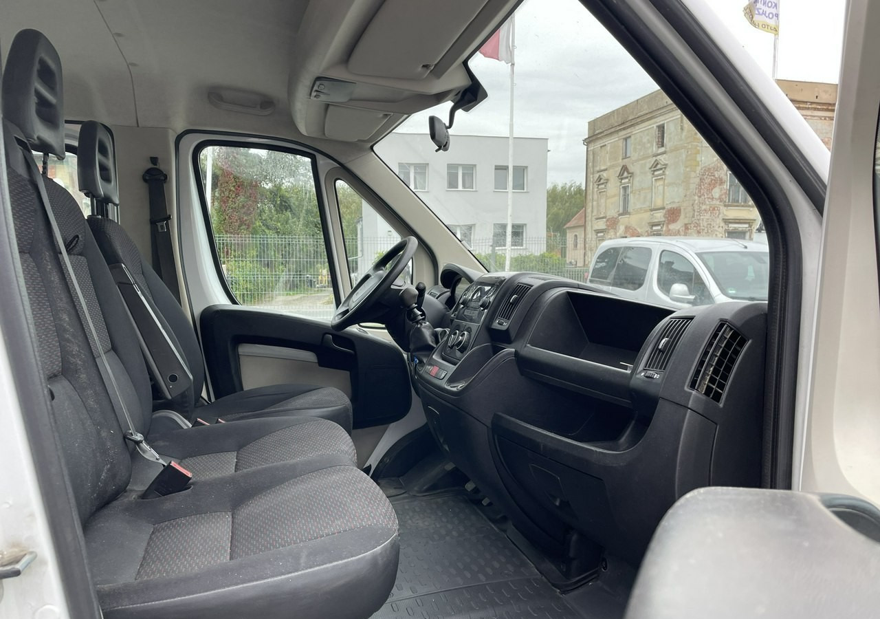 Peugeot Boxer Peugeot Boxer 2.0-130KM klima dokka Brygadówka doka 122tkm 2018 - Комбе со отворен сандак, Комби со двојна кабина: слика 4 Peugeot Boxer Peugeot Boxer 2.0-130KM klima dokka Brygadówka doka 122tkm 2018 - Комбе со отворен сандак, Комби со двојна кабина: слика 4