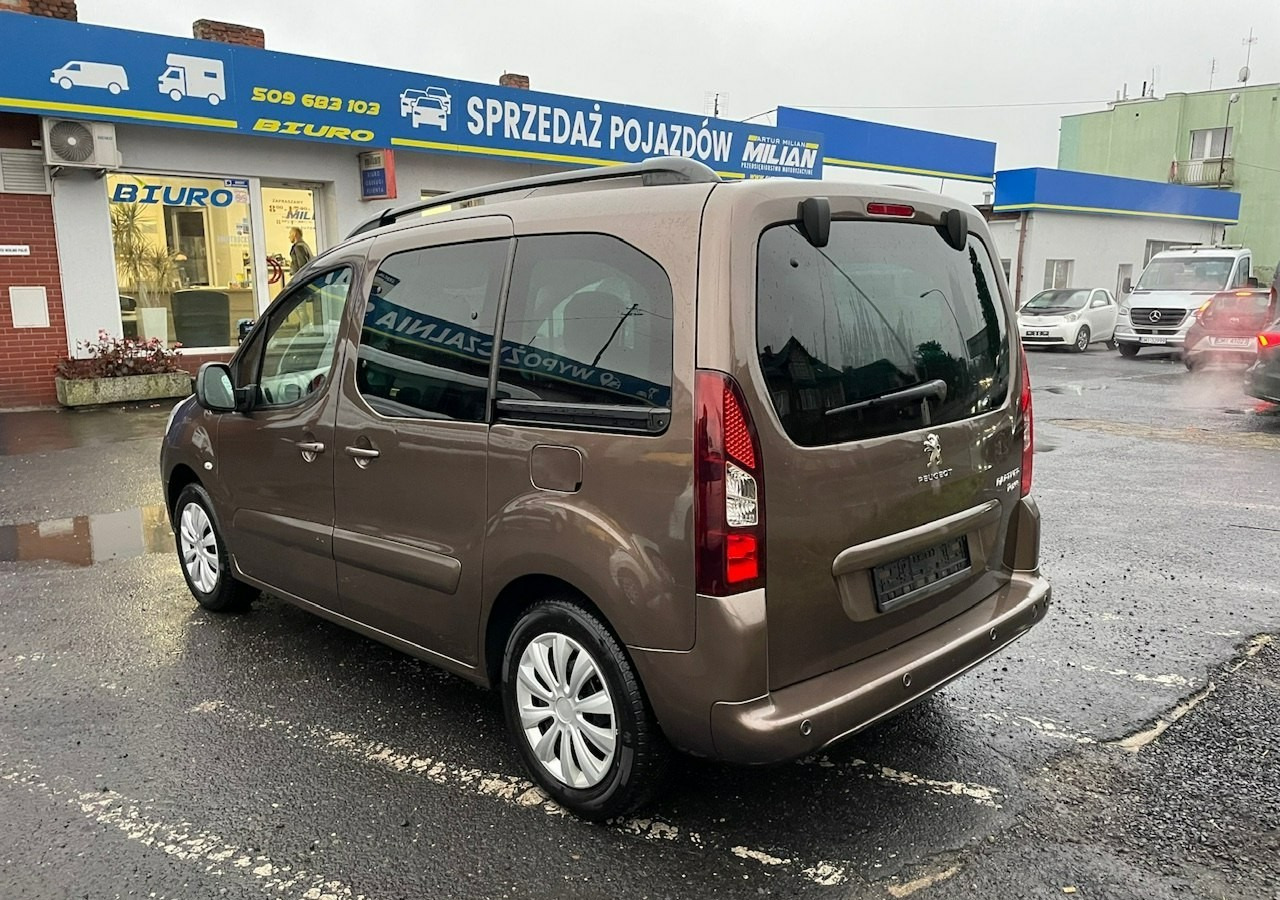 Peugeot Partner II Peugeot Partner Tepee 1.6 VTi 120KM Family Model 2013 - Караван: слика 3 Peugeot Partner II Peugeot Partner Tepee 1.6 VTi 120KM Family Model 2013 - Караван: слика 3