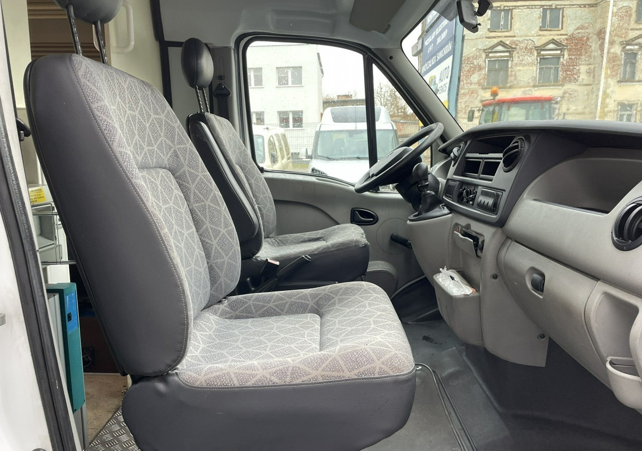 Renault Master Autosklep Gastronomiczny Food Truck Foodtruck sklep bar Borco 2008 - Камион за продажба на добра: слика 5 Renault Master Autosklep Gastronomiczny Food Truck Foodtruck sklep bar Borco 2008 - Камион за продажба на добра: слика 5