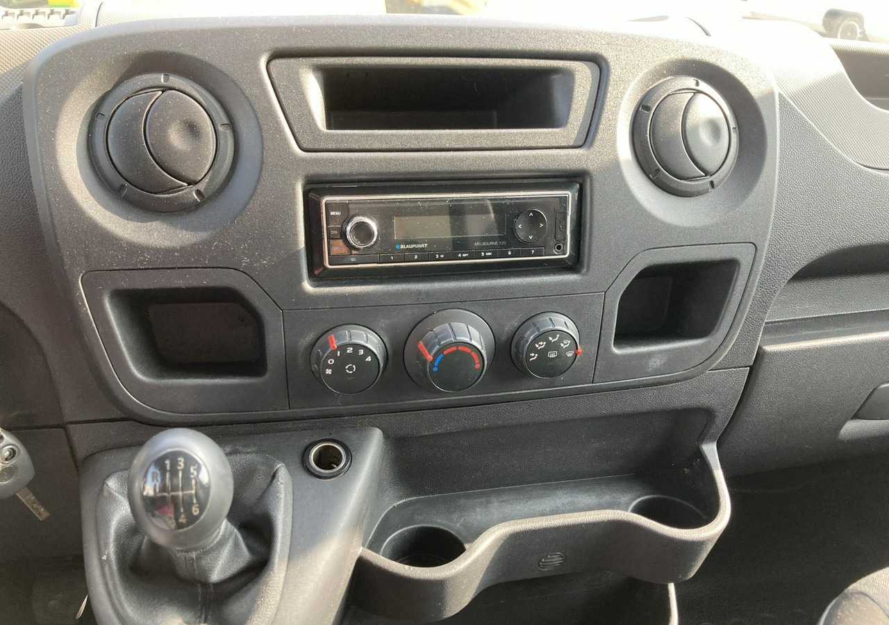 Renault Master Autosklep pieczywa Gastronomiczny Food Truck Foodtruck sklep BORCO20 - Камион за продажба на добра: слика 5 Renault Master Autosklep pieczywa Gastronomiczny Food Truck Foodtruck sklep BORCO20 - Камион за продажба на добра: слика 5