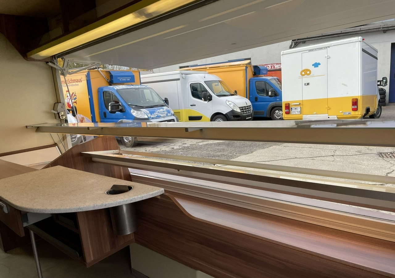 Renault Master Autosklep pieczywa Sklep Gastronomiczny Food Truck Foodtruck Borco20 - Камион за продажба на добра: слика 5 Renault Master Autosklep pieczywa Sklep Gastronomiczny Food Truck Foodtruck Borco20 - Камион за продажба на добра: слика 5