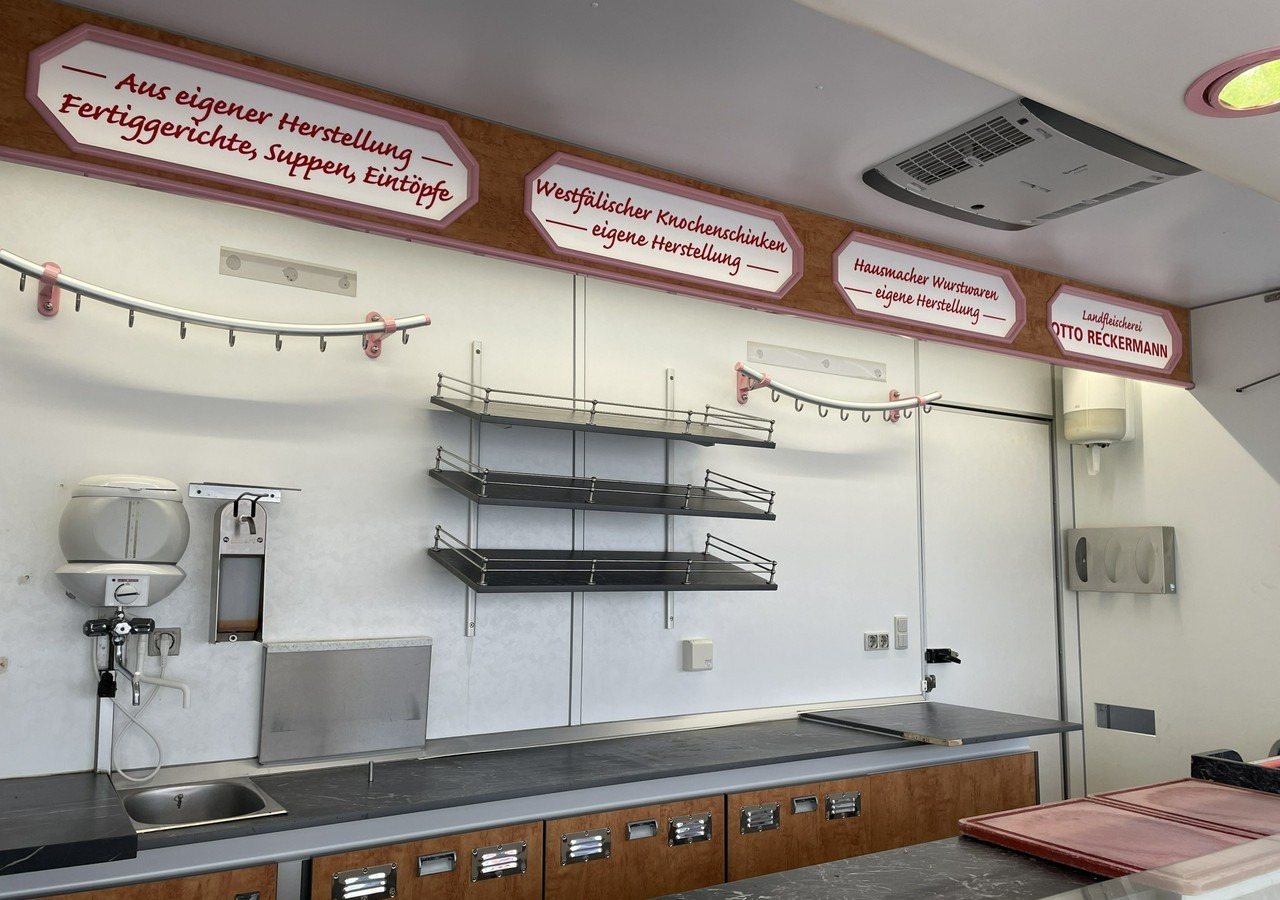 Renault Master Autosklep wędlin Gastronomiczny Food Truck Foodtruck Sklep BORCO 20 - Камион за продажба на добра: слика 5 Renault Master Autosklep wędlin Gastronomiczny Food Truck Foodtruck Sklep BORCO 20 - Камион за продажба на добра: слика 5