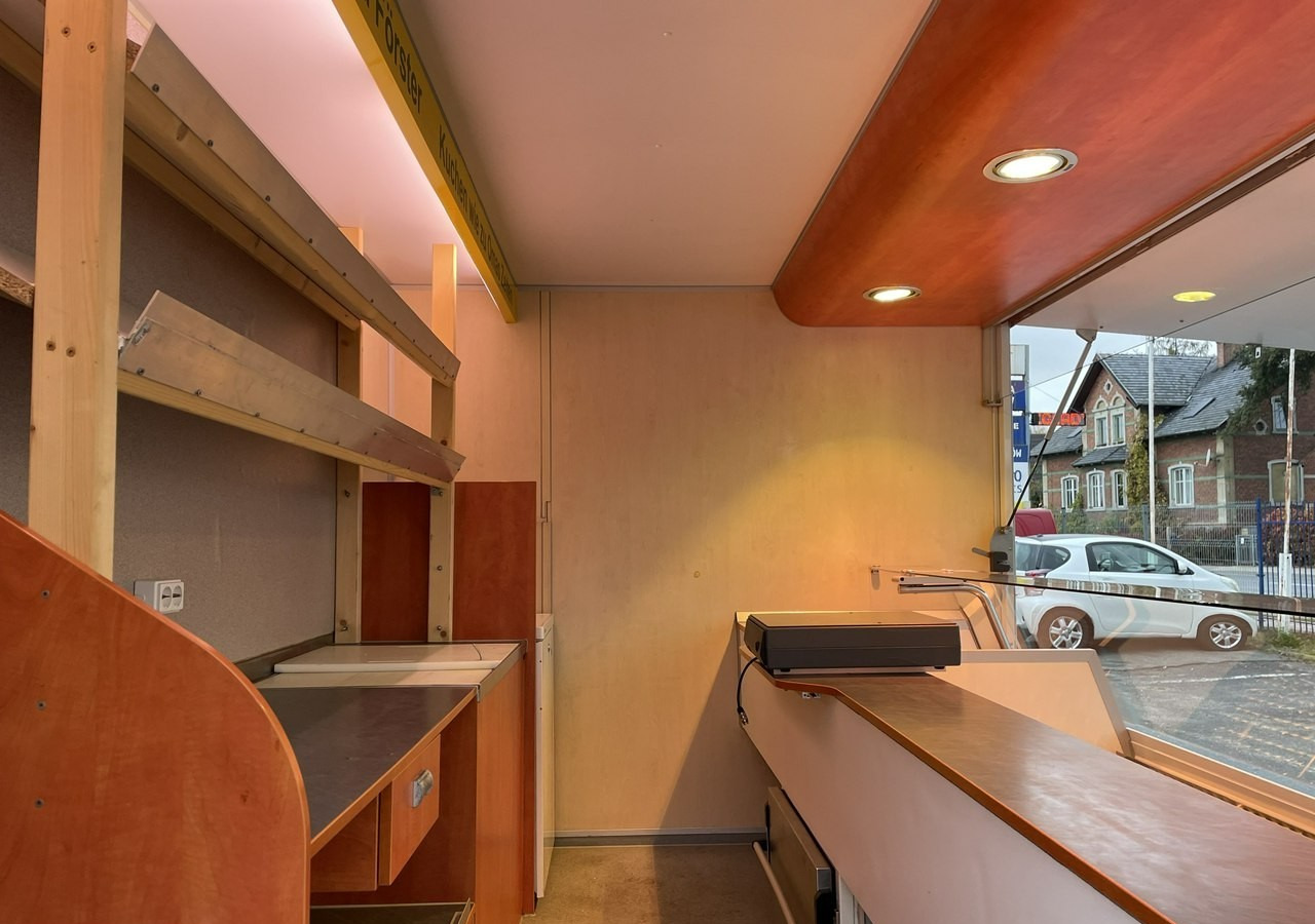 Renault Master Autosklep wędlin Gastronomiczny Food Truck Foodtruck Sklep Borco 200 - Камион за продажба на добра: слика 5 Renault Master Autosklep wędlin Gastronomiczny Food Truck Foodtruck Sklep Borco 200 - Камион за продажба на добра: слика 5