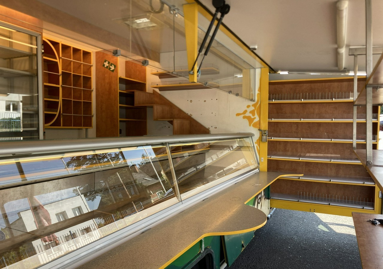 Renault Master Autosklep wędlin sklep bar Gastronomiczny Food Truck Foodtruck Borco - Камион за продажба на добра: слика 4 Renault Master Autosklep wędlin sklep bar Gastronomiczny Food Truck Foodtruck Borco - Камион за продажба на добра: слика 4