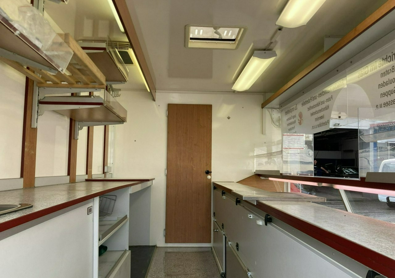 Renault Master Master Autosklep Gastronomiczny Food Truck Foodtruck Sklep bar 2009 - Камион за продажба на добра: слика 1 Renault Master Master Autosklep Gastronomiczny Food Truck Foodtruck Sklep bar 2009 - Камион за продажба на добра: слика 1