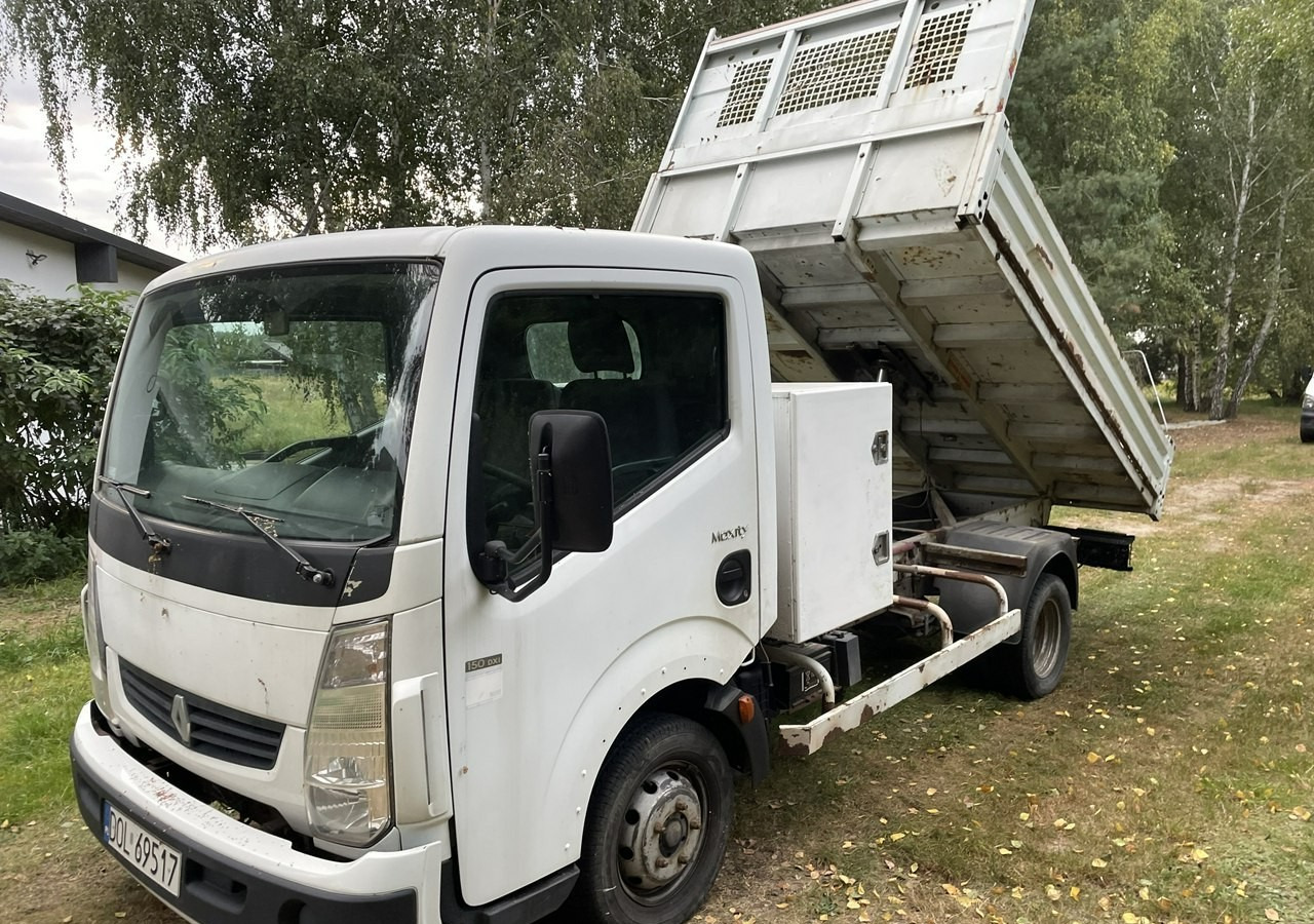 Renault Maxity Renault Maxity 3,0-150KM Canter Wywrotka skrzynia 2010 - Комби кипер: слика 2 Renault Maxity Renault Maxity 3,0-150KM Canter Wywrotka skrzynia 2010 - Комби кипер: слика 2