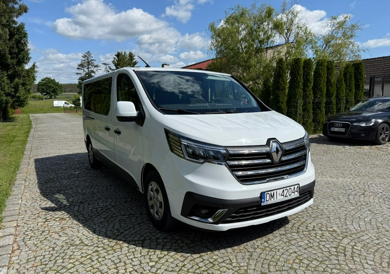 Renault Trafic III 2.0dci 110KM L2H1 LONG 9-osobowy 2xKlima Navi Kamera 2022 - Автомобил: слика 5 Renault Trafic III 2.0dci 110KM L2H1 LONG 9-osobowy 2xKlima Navi Kamera 2022 - Автомобил: слика 5
