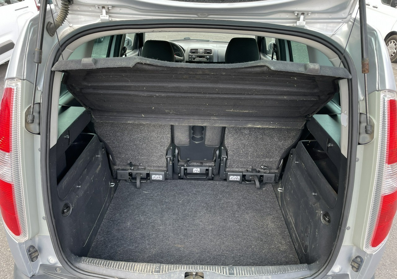 Автомобил Skoda Roomster I Roomster Scout 1.6-16V Klima 2012: слика 20