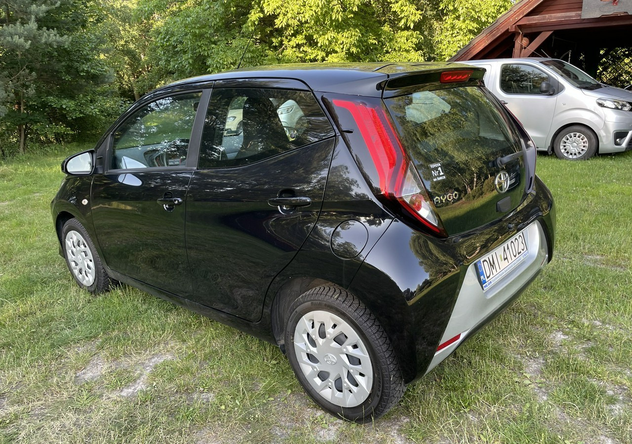 Toyota Aygo II Toyota Aygo 1.0-16V Klima Salon PL 24651km Model 2021 - Хечбек: слика 3 Toyota Aygo II Toyota Aygo 1.0-16V Klima Salon PL 24651km Model 2021 - Хечбек: слика 3