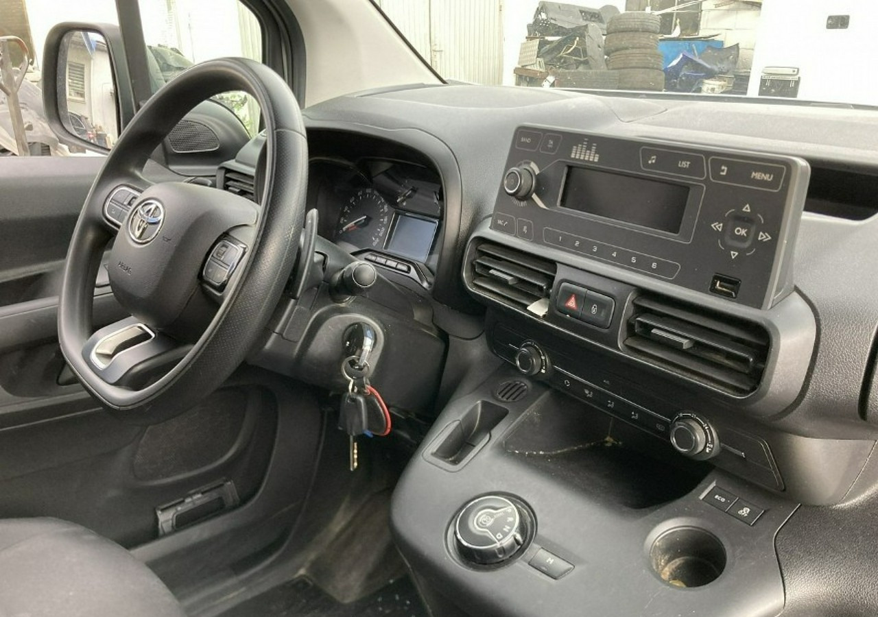 Toyota Inny Toyota Toyota Proace City Maxi - 5 osob Automat Klima Salon PL Model 2021 - Товарно комбе: слика 3 Toyota Inny Toyota Toyota Proace City Maxi - 5 osob Automat Klima Salon PL Model 2021 - Товарно комбе: слика 3