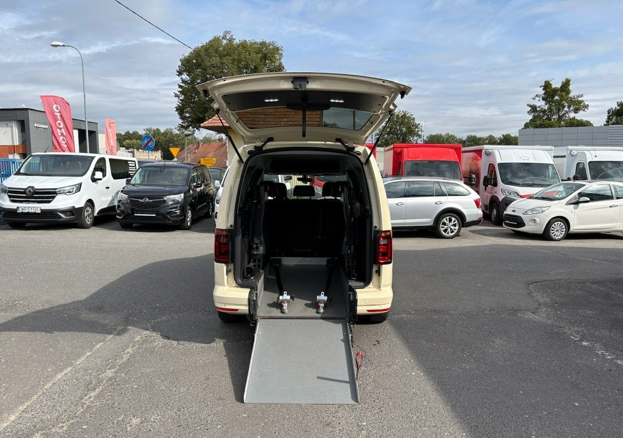 Volkswagen Caddy III Caddy 2.0-150 Niepełnosprawnych inwalida rampa Bogate wyposażeniePFR - Караван: слика 3 Volkswagen Caddy III Caddy 2.0-150 Niepełnosprawnych inwalida rampa Bogate wyposażeniePFR - Караван: слика 3
