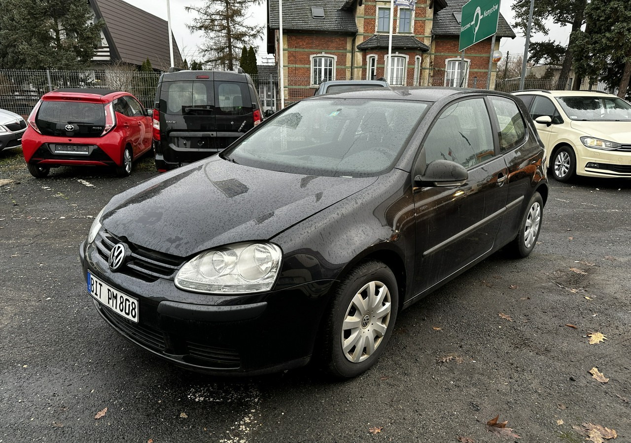 Volkswagen Golf V Golf V 1,4-80KM Klima 2007 - Автомобил: слика 1 Volkswagen Golf V Golf V 1,4-80KM Klima 2007 - Автомобил: слика 1