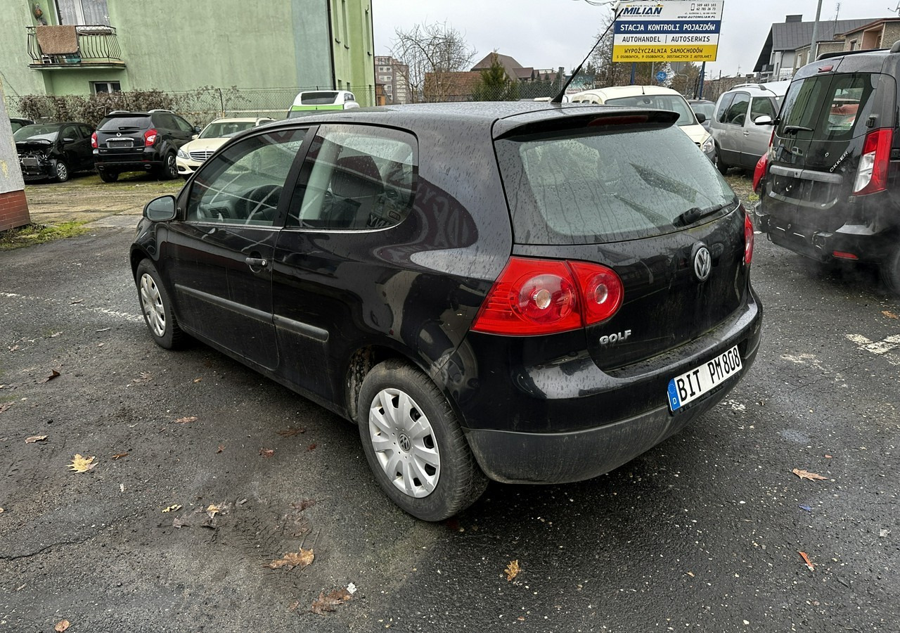 Volkswagen Golf V Golf V 1,4-80KM Klima 2007 - Автомобил: слика 5 Volkswagen Golf V Golf V 1,4-80KM Klima 2007 - Автомобил: слика 5