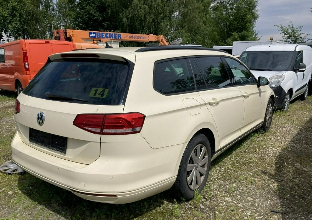 Volkswagen Passat B8 Passat B8 2.0-150KM 2018 - Автомобил: слика 4 Volkswagen Passat B8 Passat B8 2.0-150KM 2018 - Автомобил: слика 4