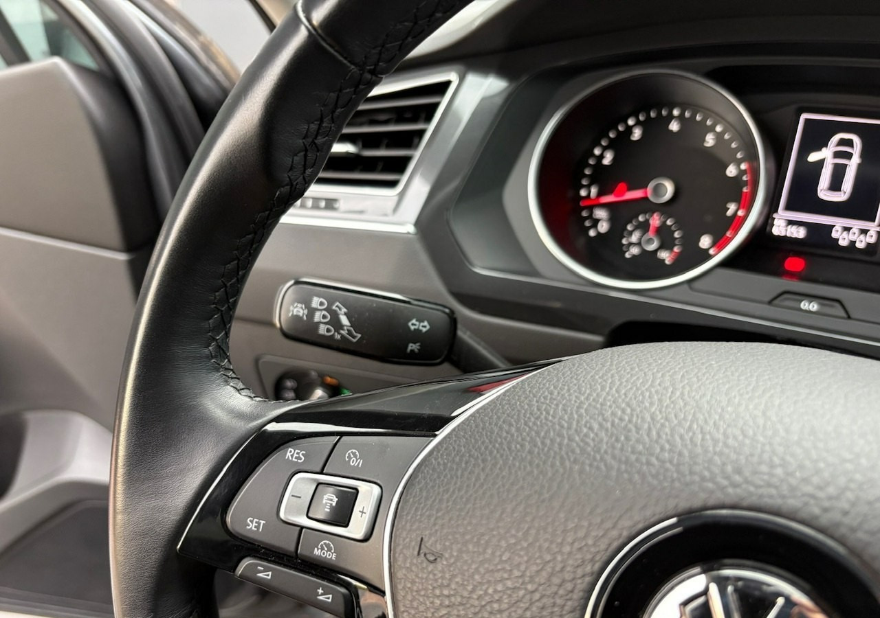 SUV Volkswagen Tiguan II 1,4TSI 150KM 65tyśkm 7osobowy Comfort Tempomat ACC Klima Alu 2018: слика 15